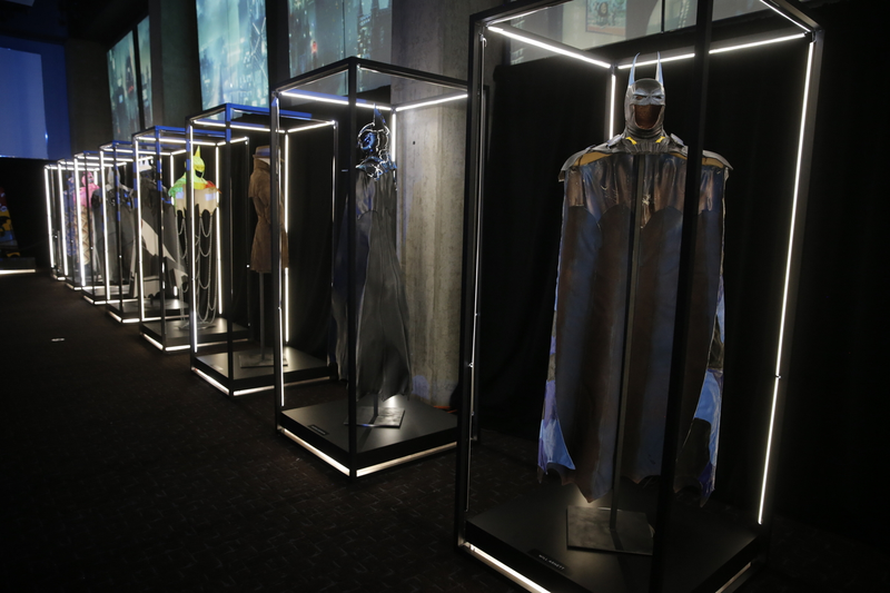 Illustration for article titled Batman Gets Weird When Artists Redesign His Cape and Cowl